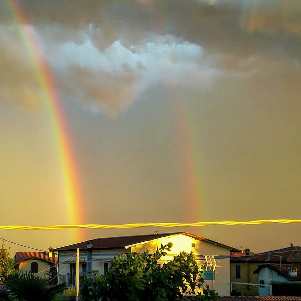 Dopo il temporale il cielo dà spettacolo: le vostre foto