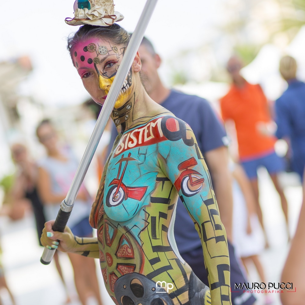 Body Painting a Lido, vince Lucia Postacchini