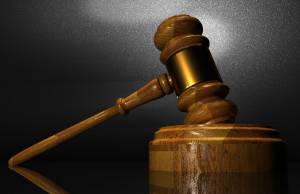 legge processo querela denuncia tribunale