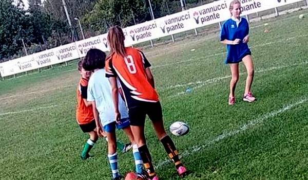 Al campo delle Iare l&#8217;Open Day femminile del Rugby Union Versilia