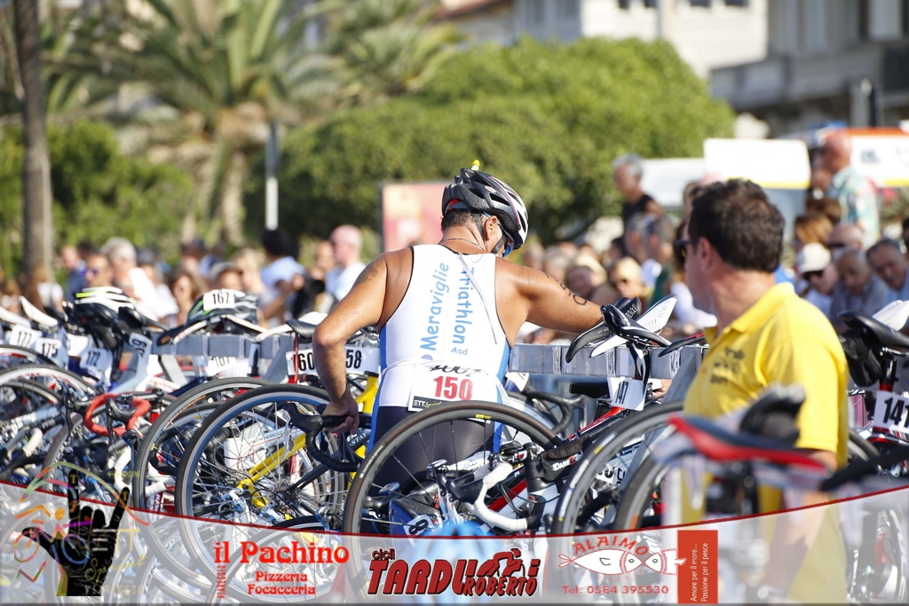 Marco Quintavalle vince la gara di triathlon