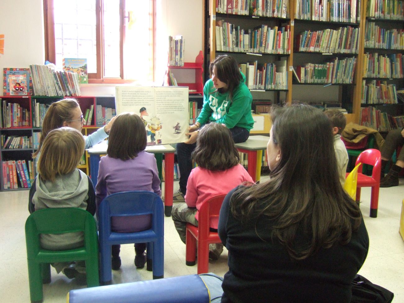 Storie sotto l’albero in Biblioteca di Massarosa