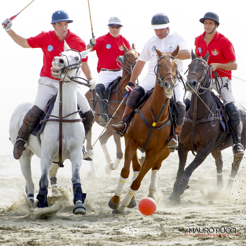 Il Consolato del Principato di Monaco vince la Polo Beach Cup