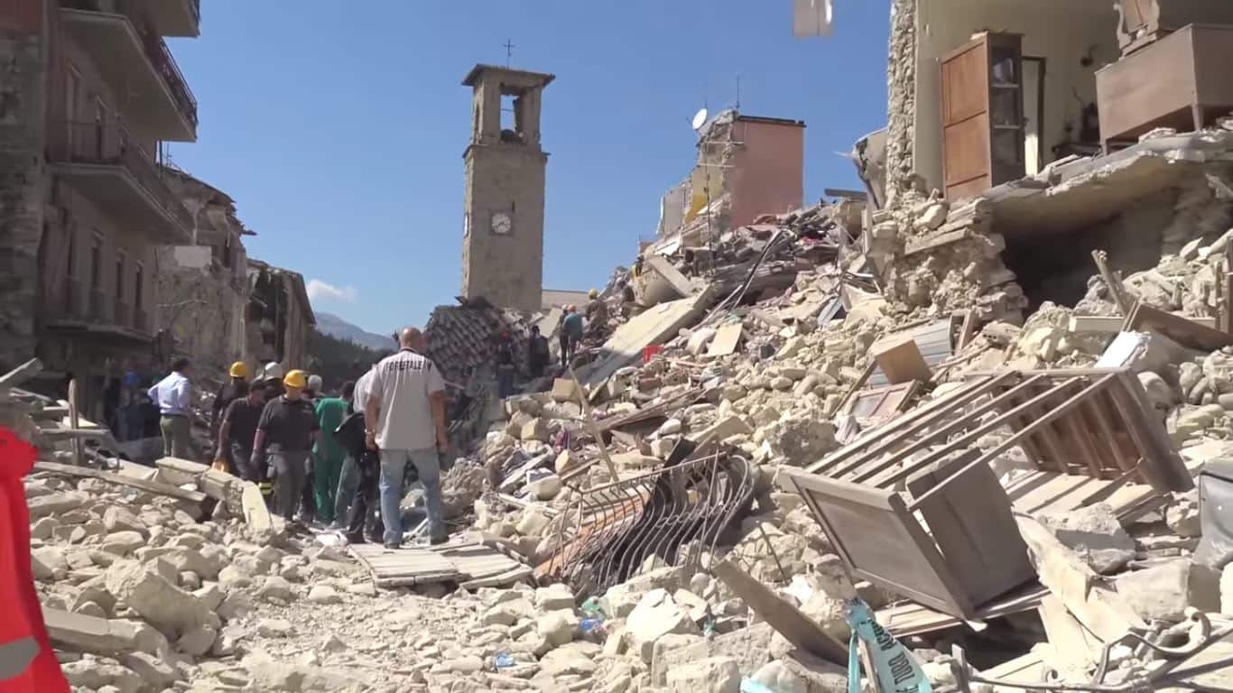 Pietrasanta si stringe ai terremotati, devoluto l’incasso del Concerto di Natale