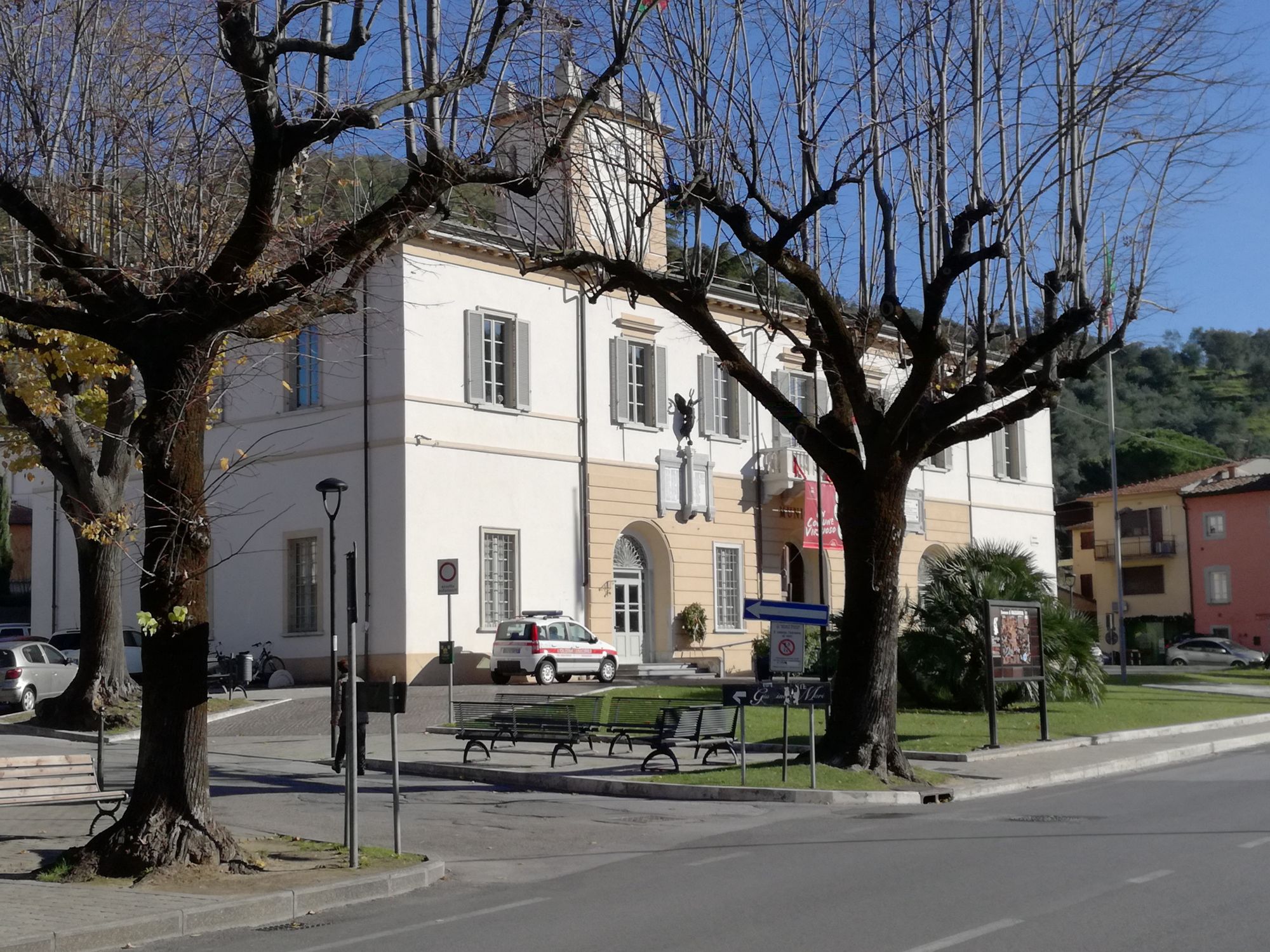 Chiusura uffici comunali e piscina