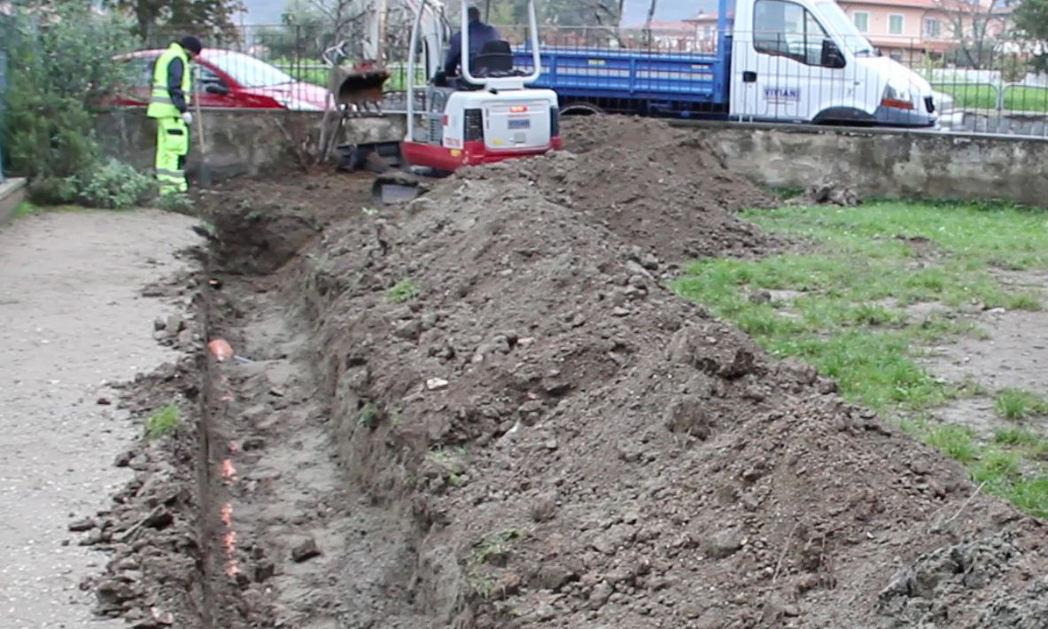 Collassa tubazione nella scuola Pollino, cantiere aperto a tempo di record