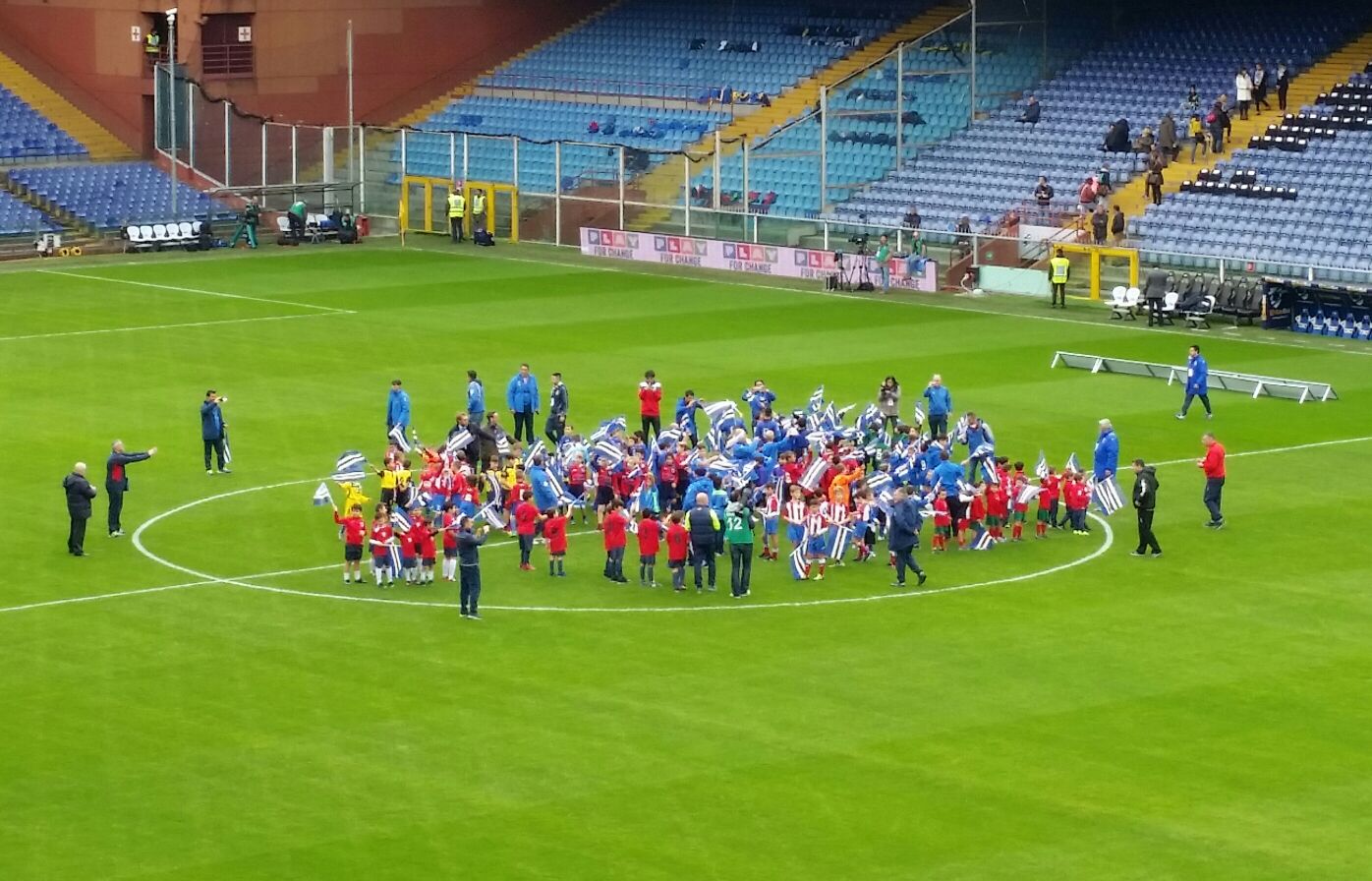 I baby calciatori di Forte dei Marmi 2015 tutti insieme allo stadio per Sampdoria Sassuolo