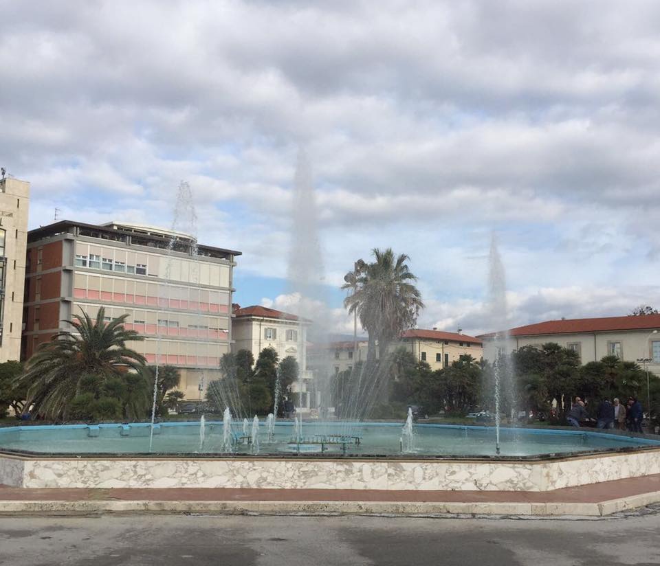 Fontana di Piazza Mazzini a Viareggio