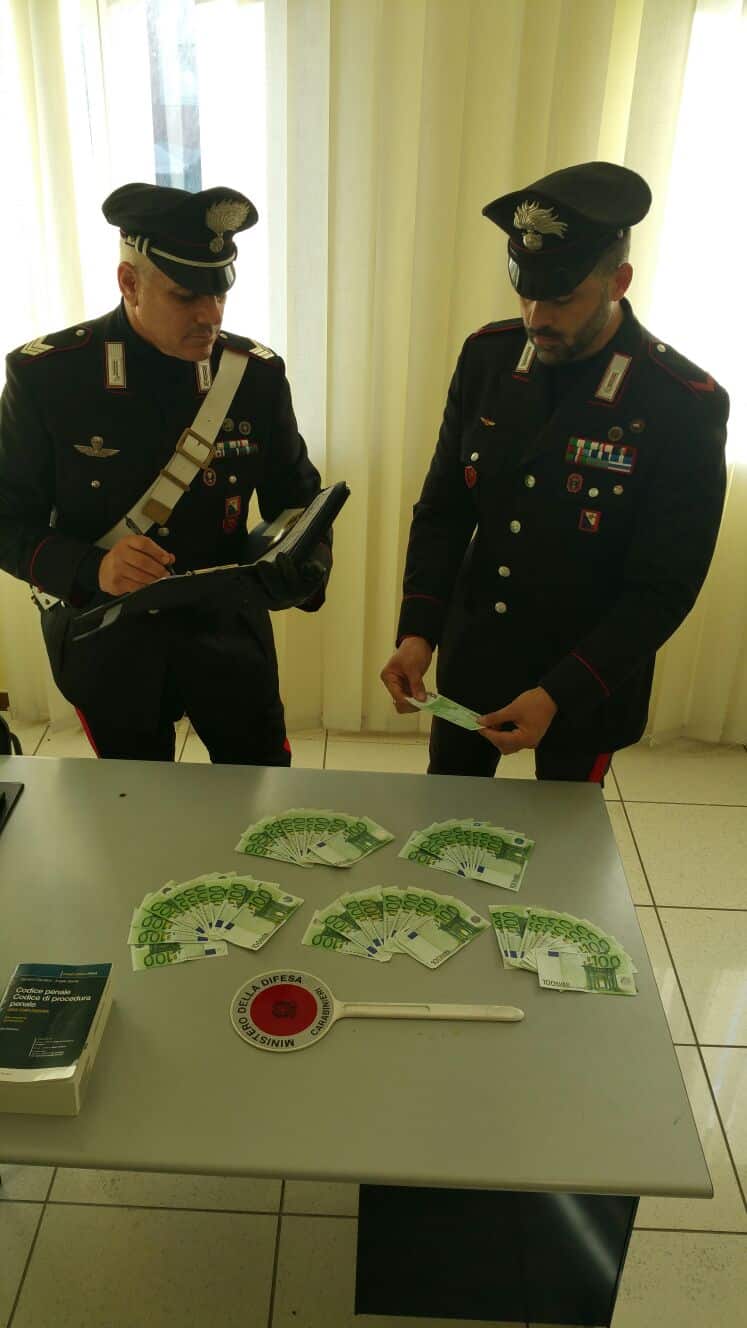 Tenta di truffare un’anziana fingendosi carabiniere