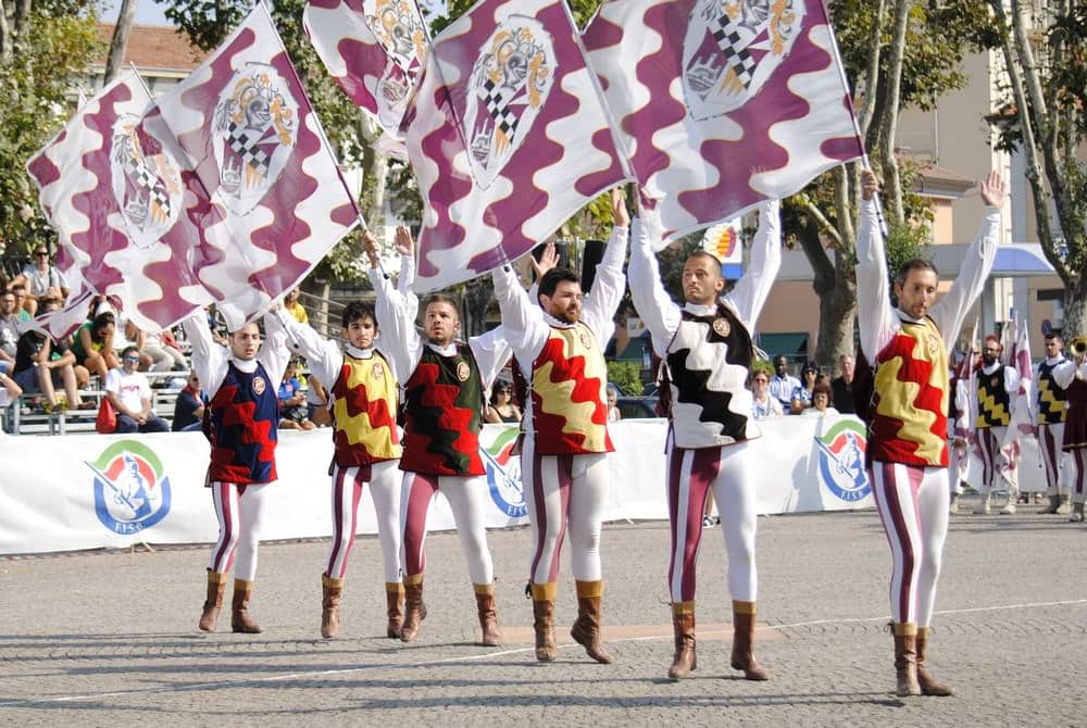 Medaglia di bronzo per gli sbandieratori e musici del Palio dei Micci ai campionati italiani di Ferrara