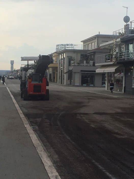 Lavori in Passeggiata, duemila metri quadrati di asfaltature