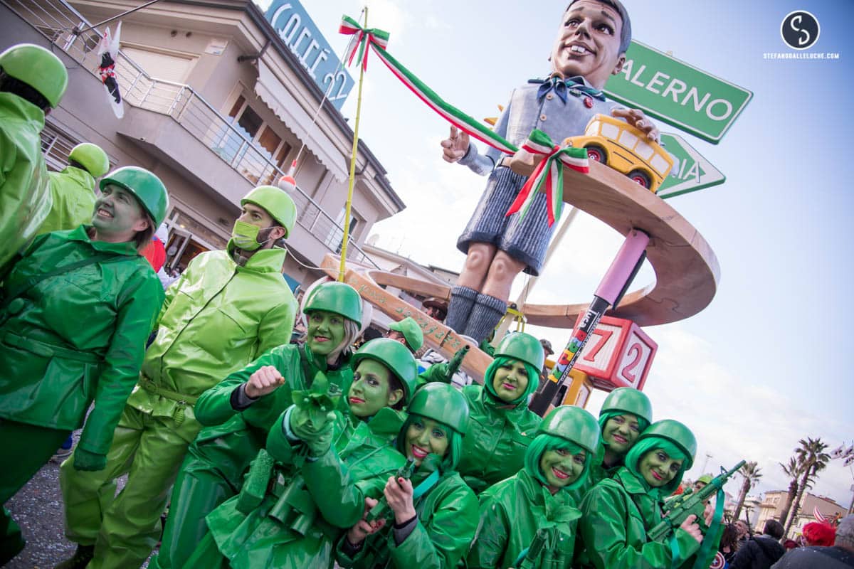 Carnevale di Viareggio 2017, le mascherate di gruppo