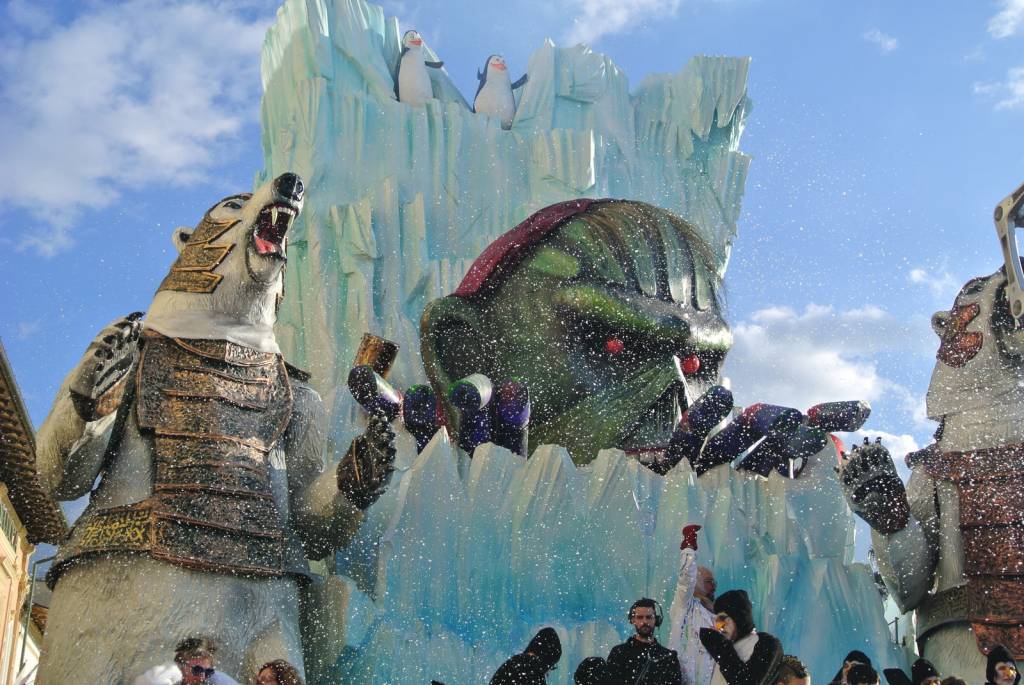 carri di seconda categoria carnevale di viareggio 2017 025