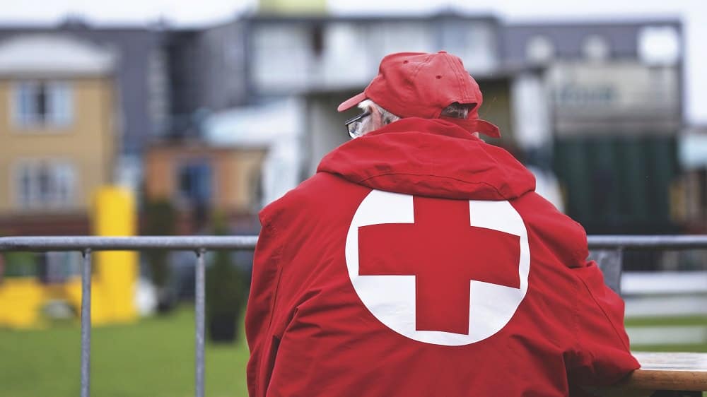 Rubano da un’ambulanza della Croce Rossa di Viareggio mentre i volontari soccorrono un paziente