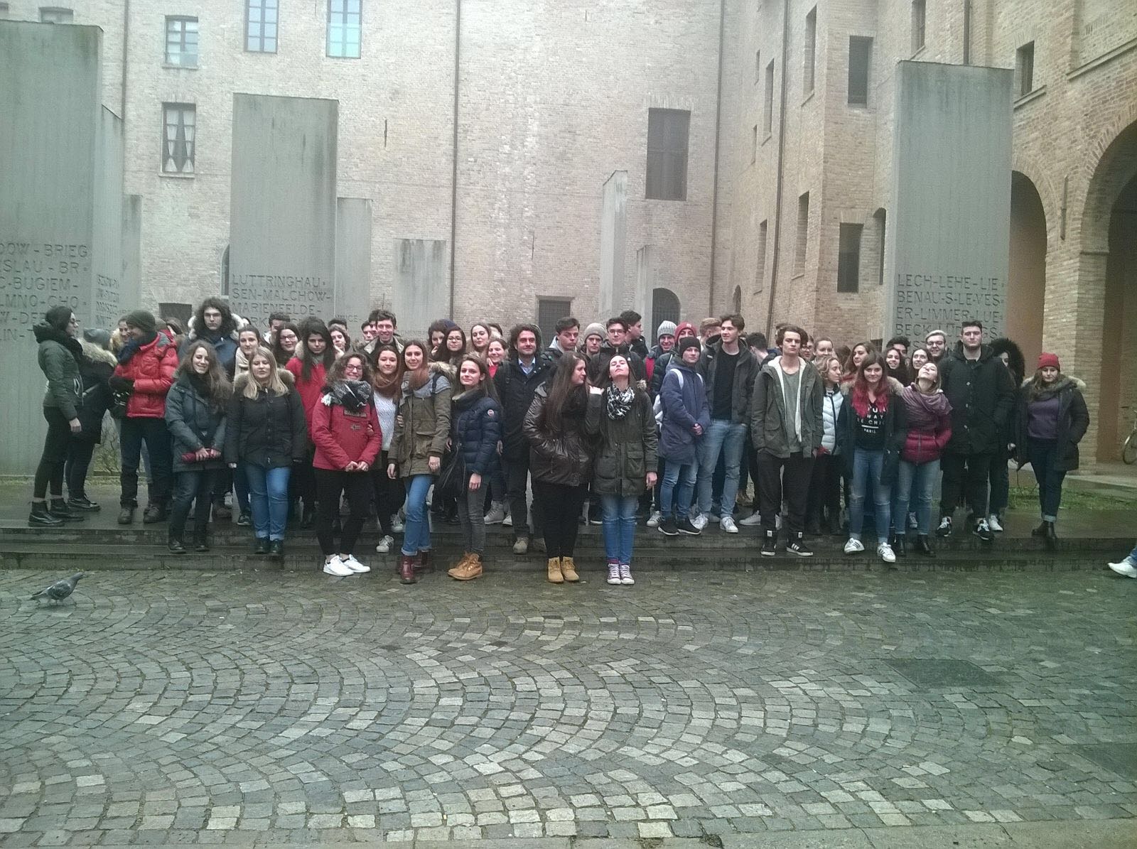 Gli studenti del Liceo “Michelangelo” in visita ai luoghi della memoria a Carpi