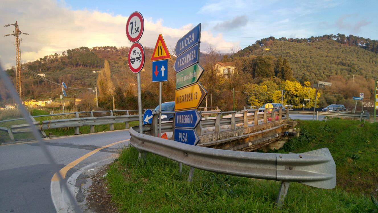 Rotatoria e nuovo Ponte di Sasso pronti entro giugno