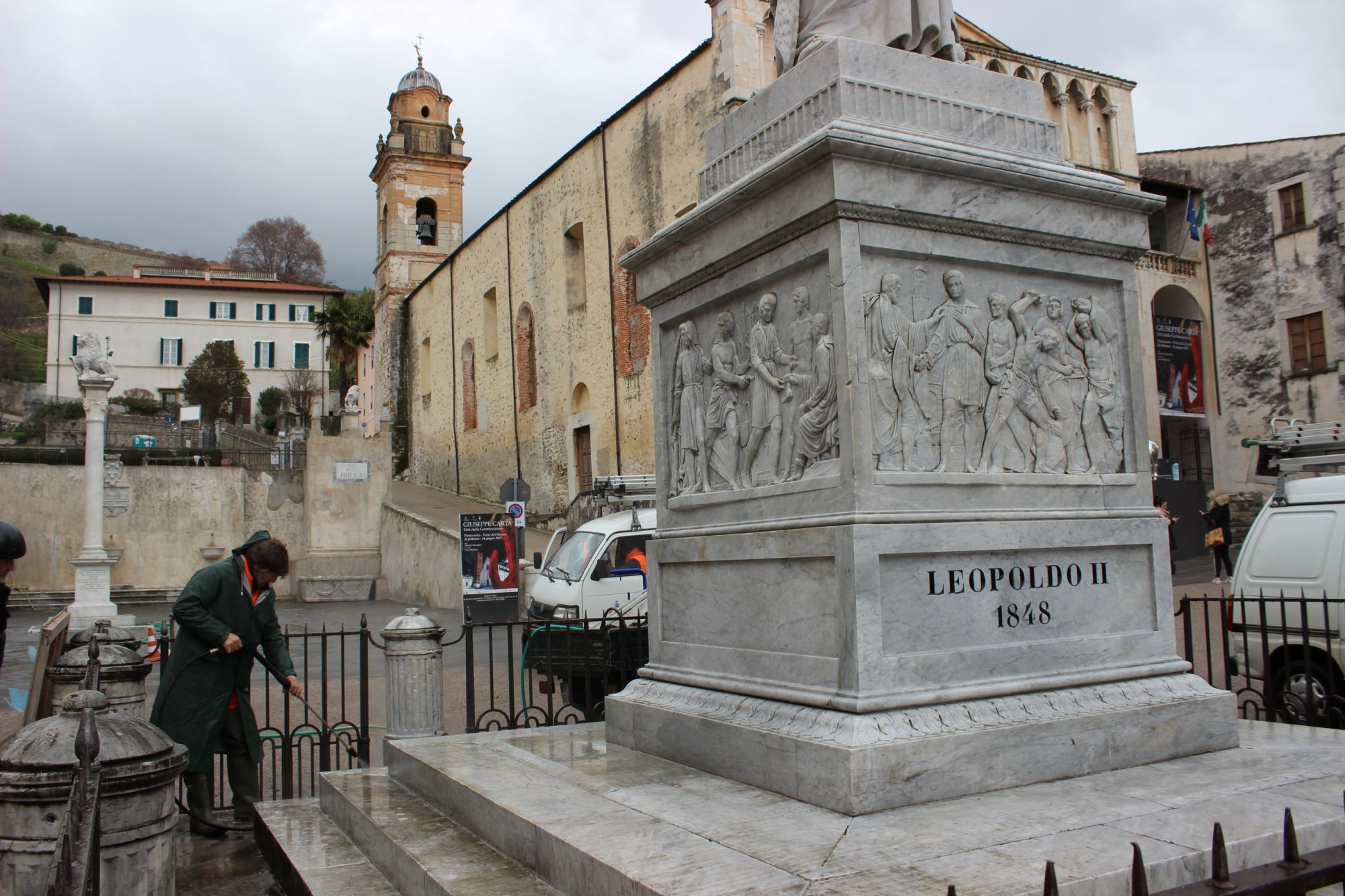 Restyling dei monumenti, Leopoldo di Piazza Duomo torna a splendere