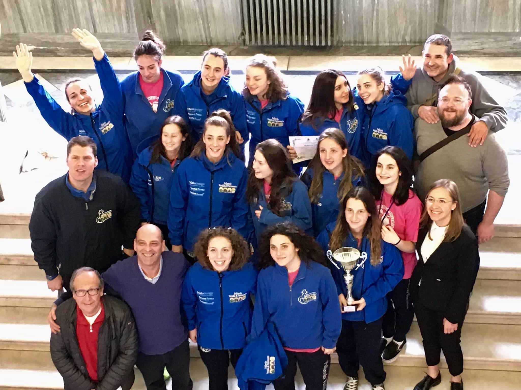 Foto premiazione Volley Versilia Pietrasanta