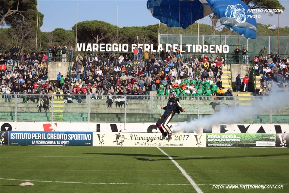 Federico Chiesa per l’apertura della Viareggio Cup