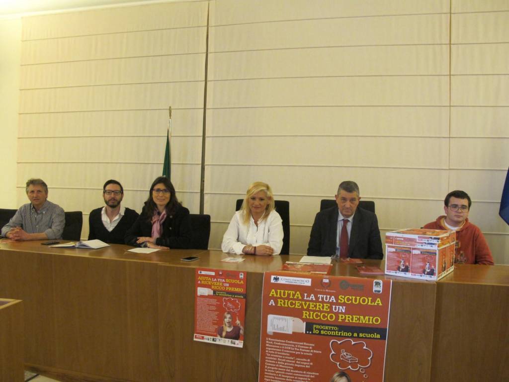 lo scontrino a scuola comune di massarosa