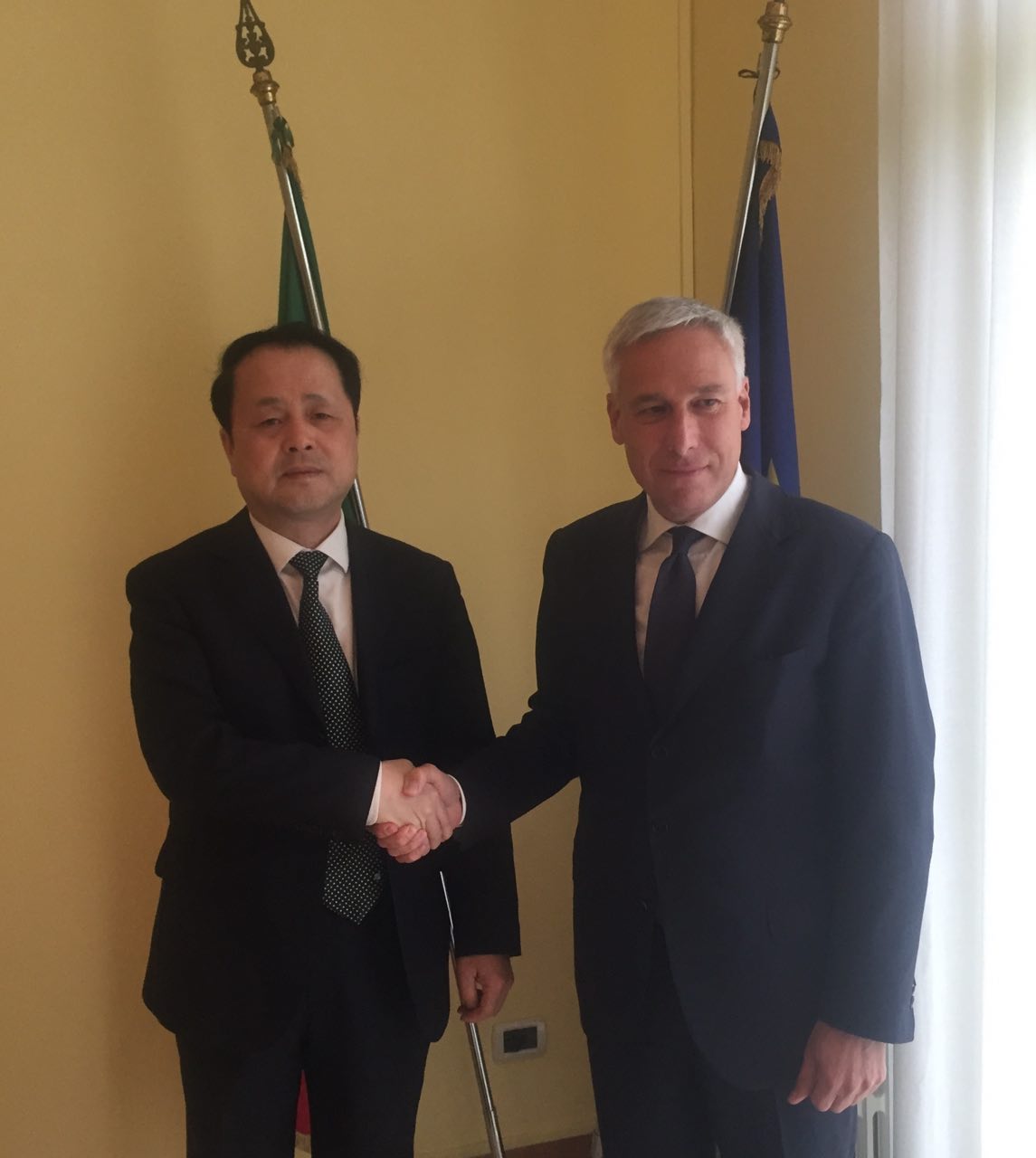 Del Ghingaro incontra il console cinese, in vista una collaborazione Viareggio – Cina
