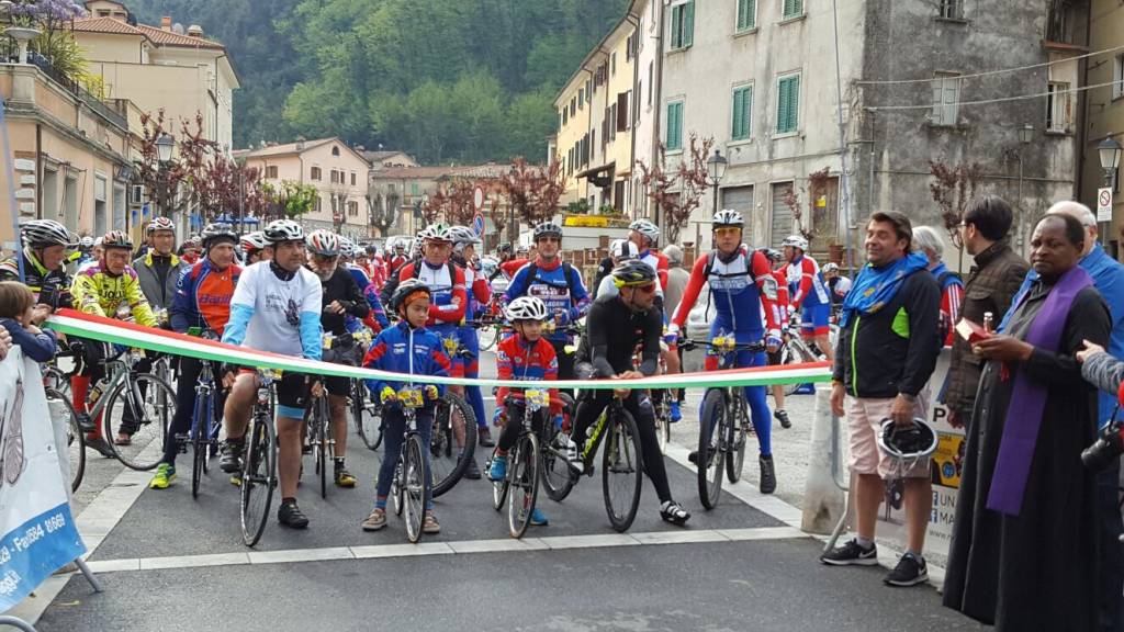 ciclopedalata pedaliamo insieme a mario talini