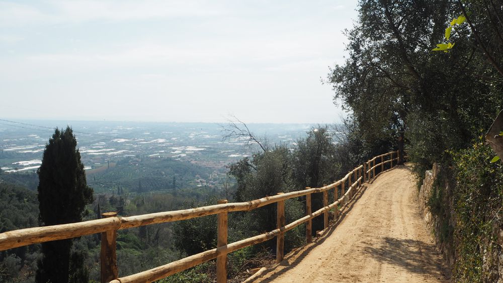 Camaiore Antiqua, risistemato il sentiero di via del Poggio a Santa Lucia