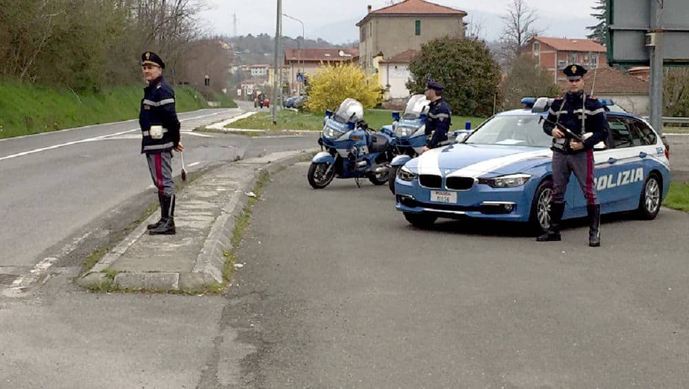 Polstrada Lucca - polizia stradale