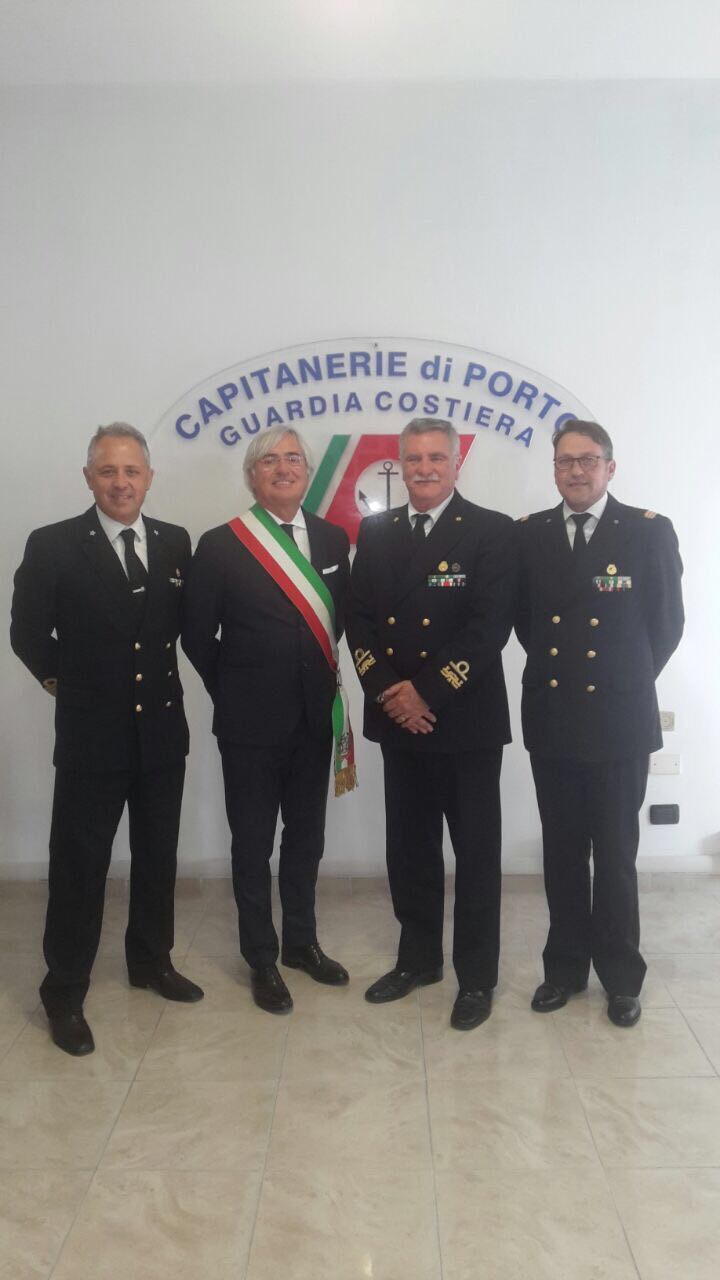 Medaglia Mauriziana al comandante dell’Ufficio marittimo Vincenzo Pagano