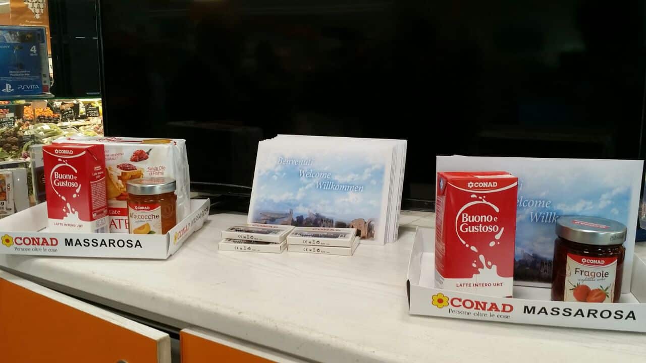 Conad coccola i turisti di Massarosa con un regalo di benvenuto