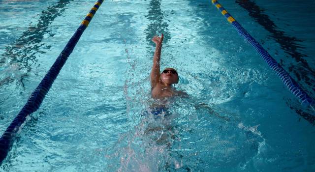 Nuoto, giornata di gare e qualifiche a Massarosa