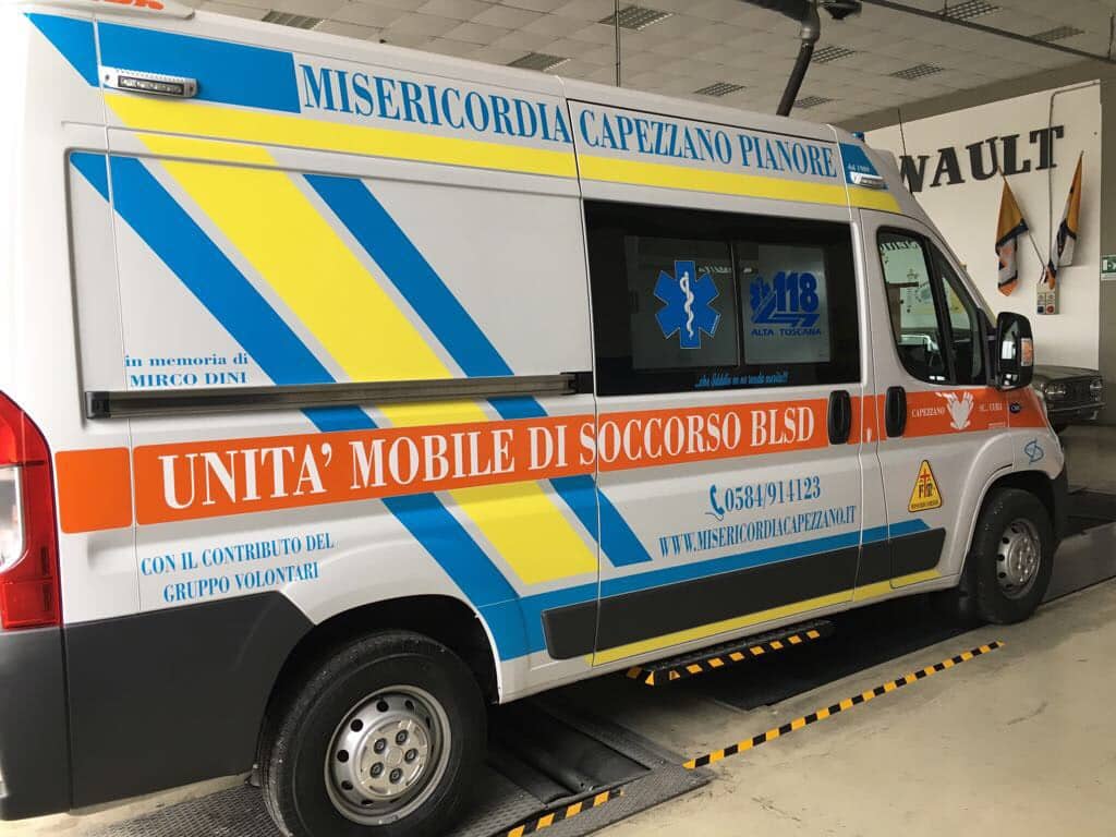 inaugurazione ambulanza capezzano pianore misericordia