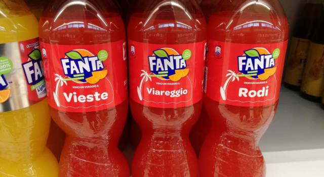 Compri Coca-Cola, vinci un viaggio a Viareggio