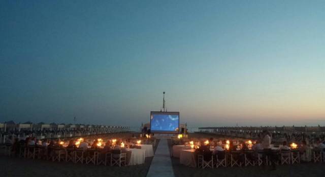 Al via il 30 giugno CineMare Versilia, la rassegna di cinema itinerante in spiaggia