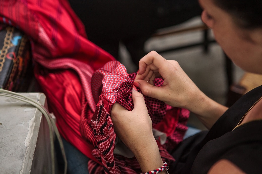 Cavalleria Rusticana, i costumi realizzati con scarti industriali