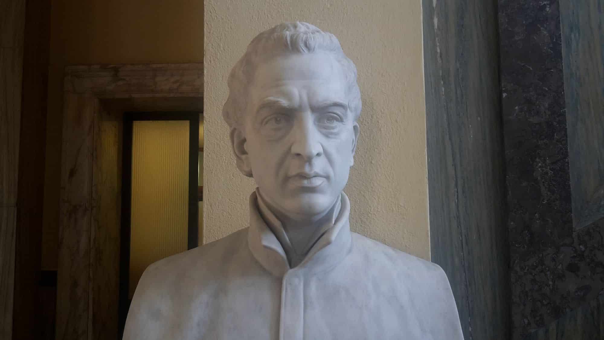 busto bozzano