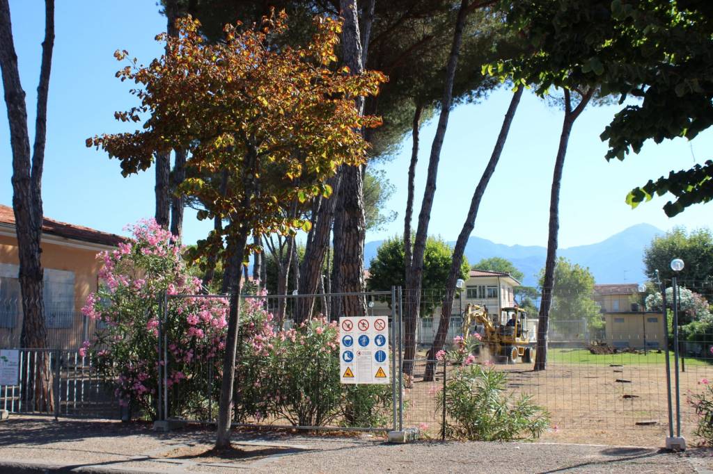 Foto cantiere aperto parco via Catalani