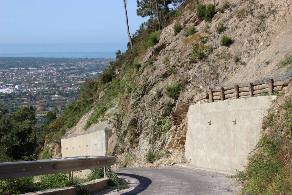 Foto lavori finiti frana Strinato