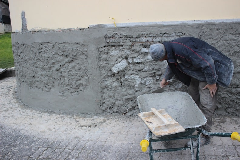 Al via la manutenzione delle scuole di Pietrasanta