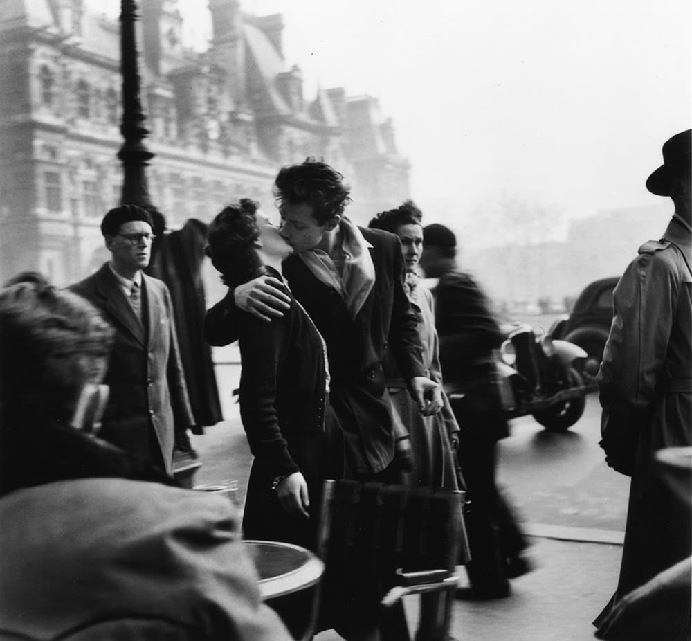 Robert Doisneau le Baiser de l'Hotel de-ville, Paris 1950