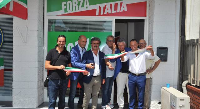 Forza Italia riparte dalla sede viareggina: &#8220;Ci riprenderemo la Versilia&#8221;