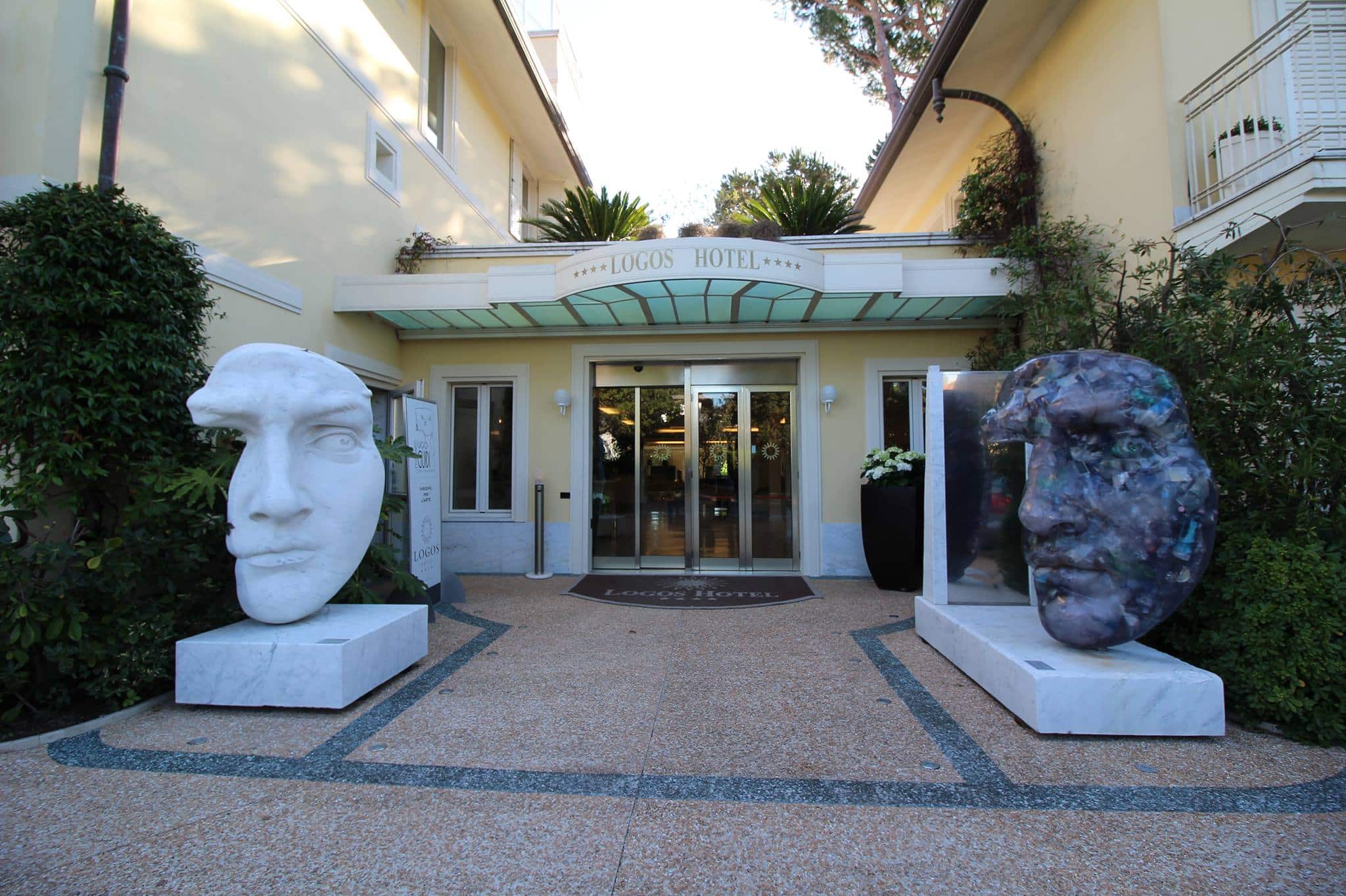 “Sculture” e “Logos – Contemporary Art” a Forte dei Marmi