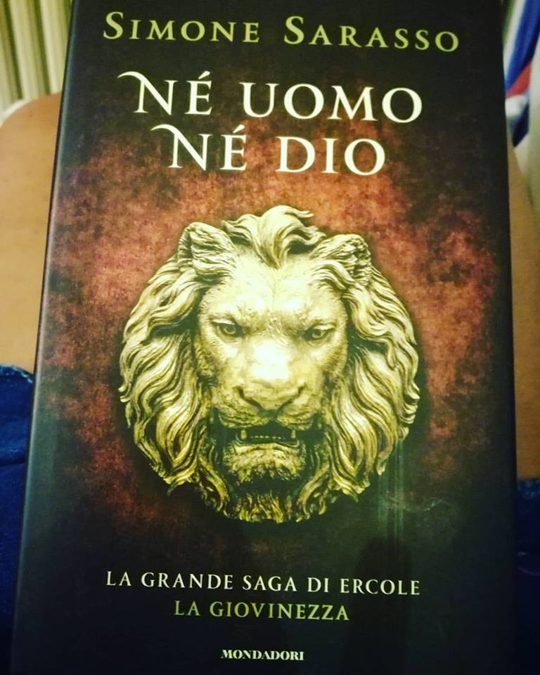 Simone Sarasso, “Né uomo né Dio” [recensione]