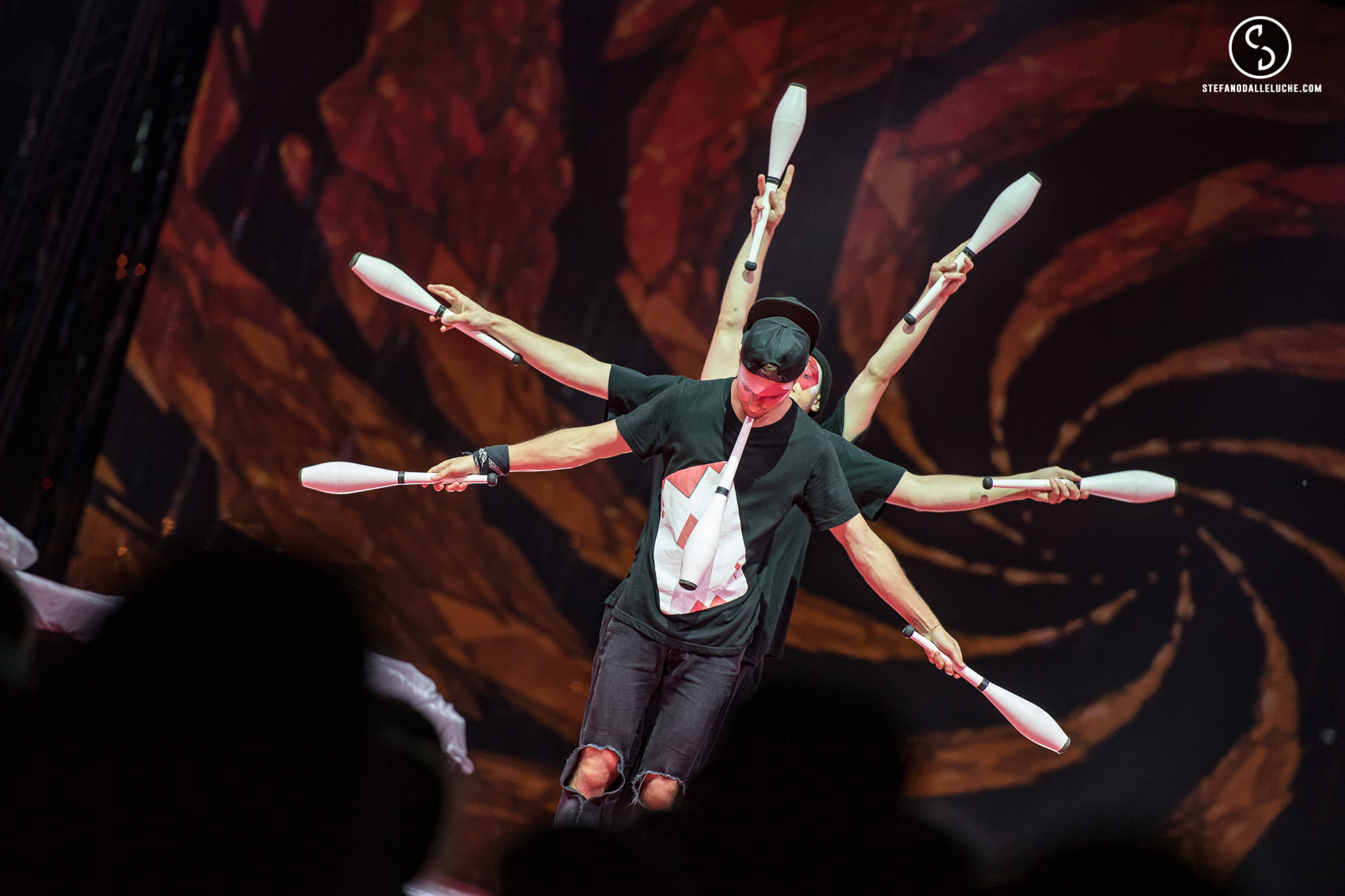Le Cirque con i migliori performers del mondo. Le immagini dello spettacolo alla Cittadella