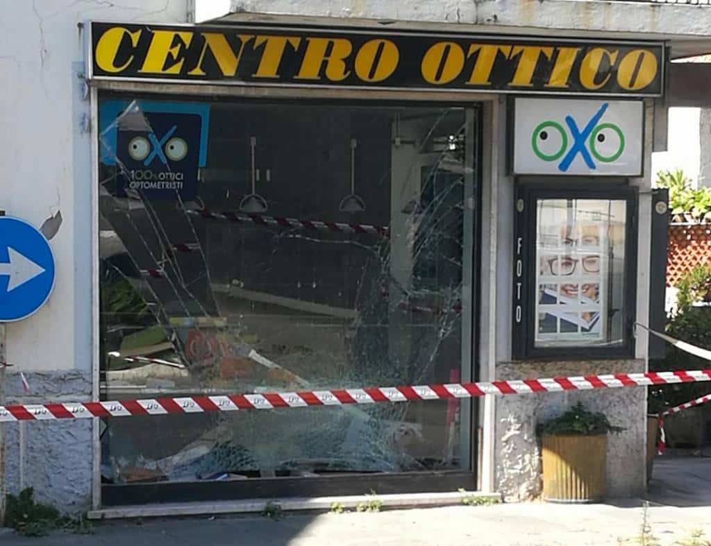 incidente centro ottico