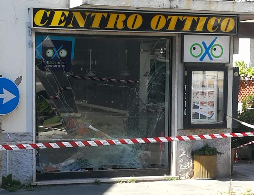 incidente centro ottico