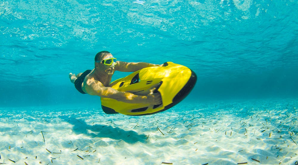 Sulle spiagge della Versilia arriva il water toy “Seabob”