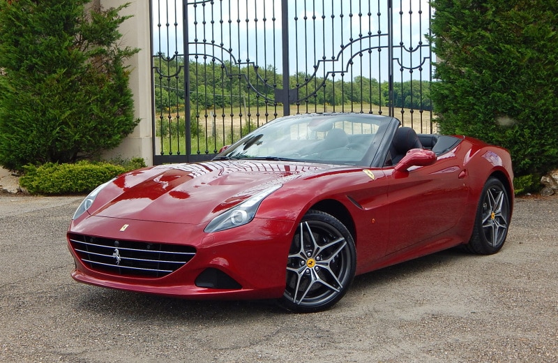 Forte dei Marmi si tinge di rosso per il Ferrari Anniversary Rally to Maranello