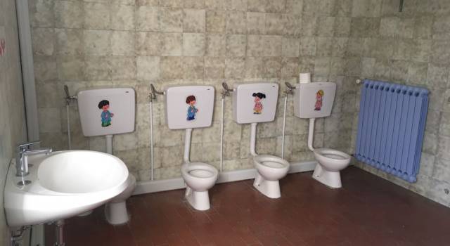 Nuovi servizi igienici alle elementari Mutti di Strettoia