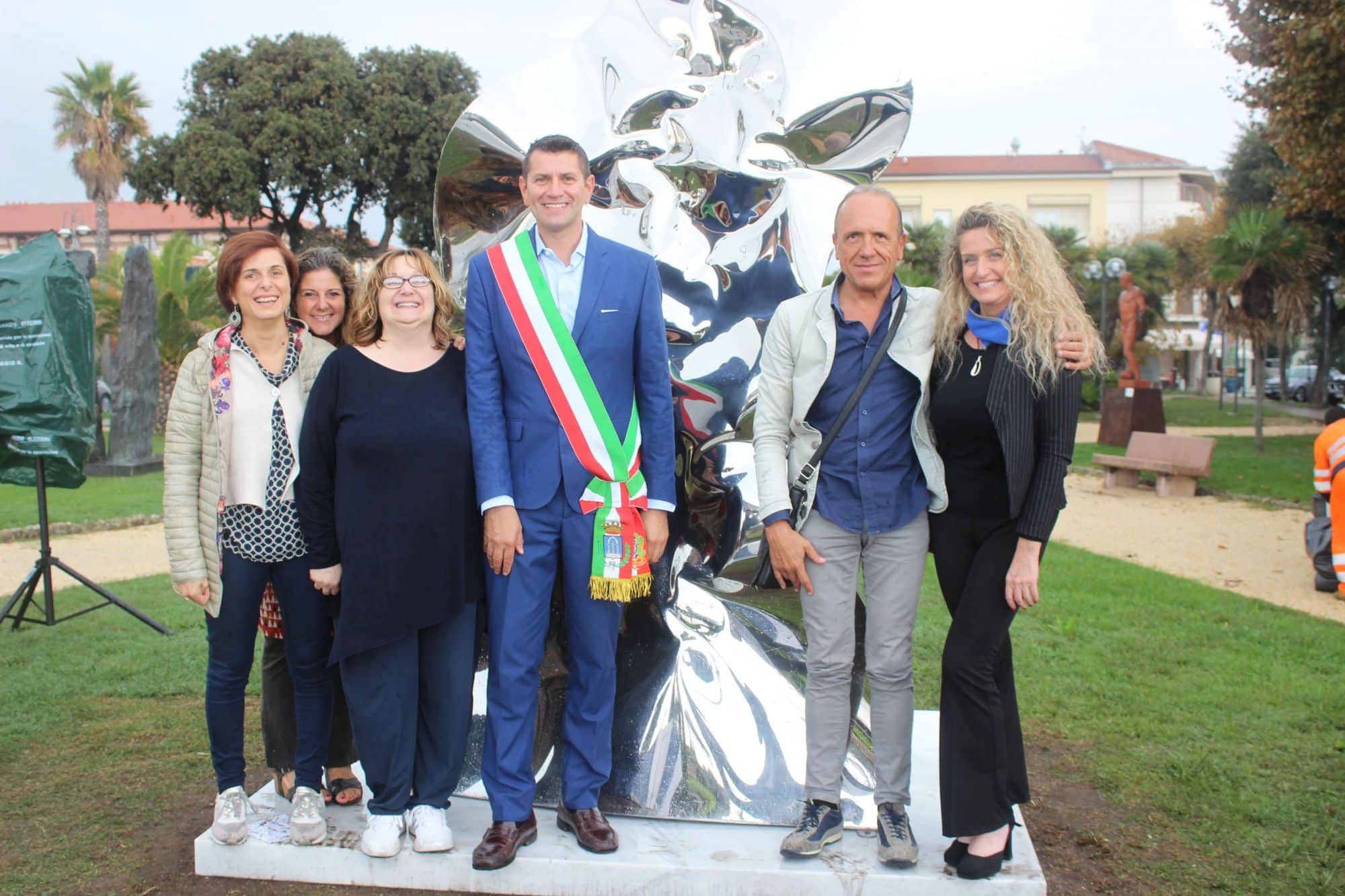 Oceano di Helidon Xhixha, una nuova opera per Pietrasanta